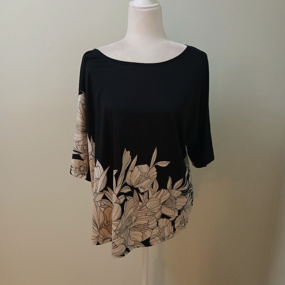 2/$15 Kim Rogers Plus Size Floral Rhinestone Pullover Top